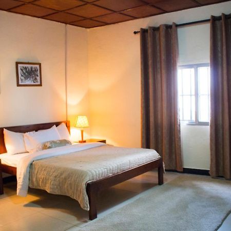 Embassy Suites Hotel مونروفيا المظهر الخارجي الصورة