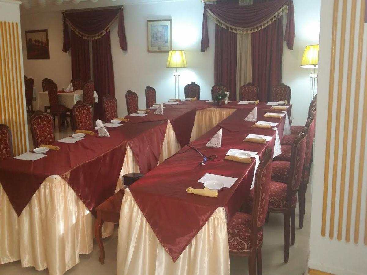 Embassy Suites Hotel مونروفيا المظهر الخارجي الصورة