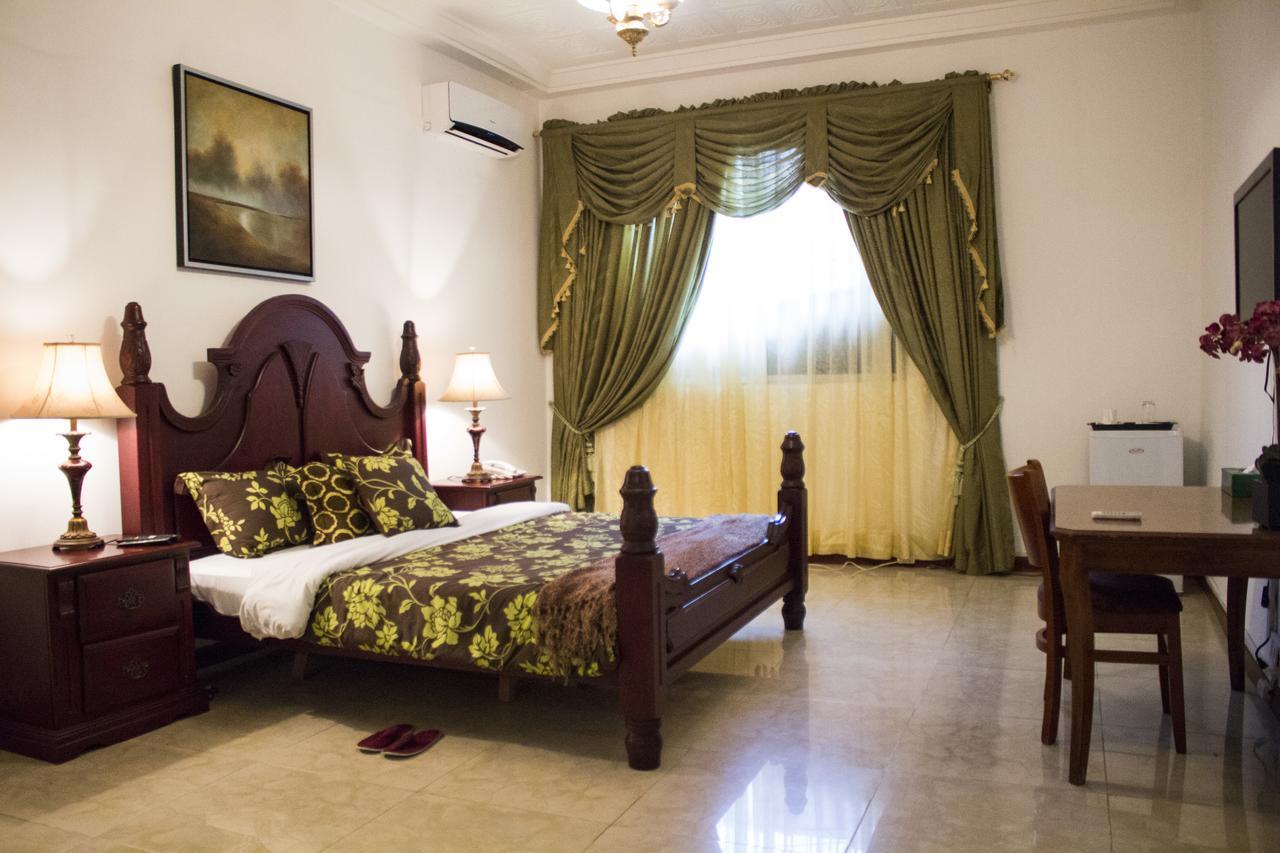 Embassy Suites Hotel مونروفيا المظهر الخارجي الصورة