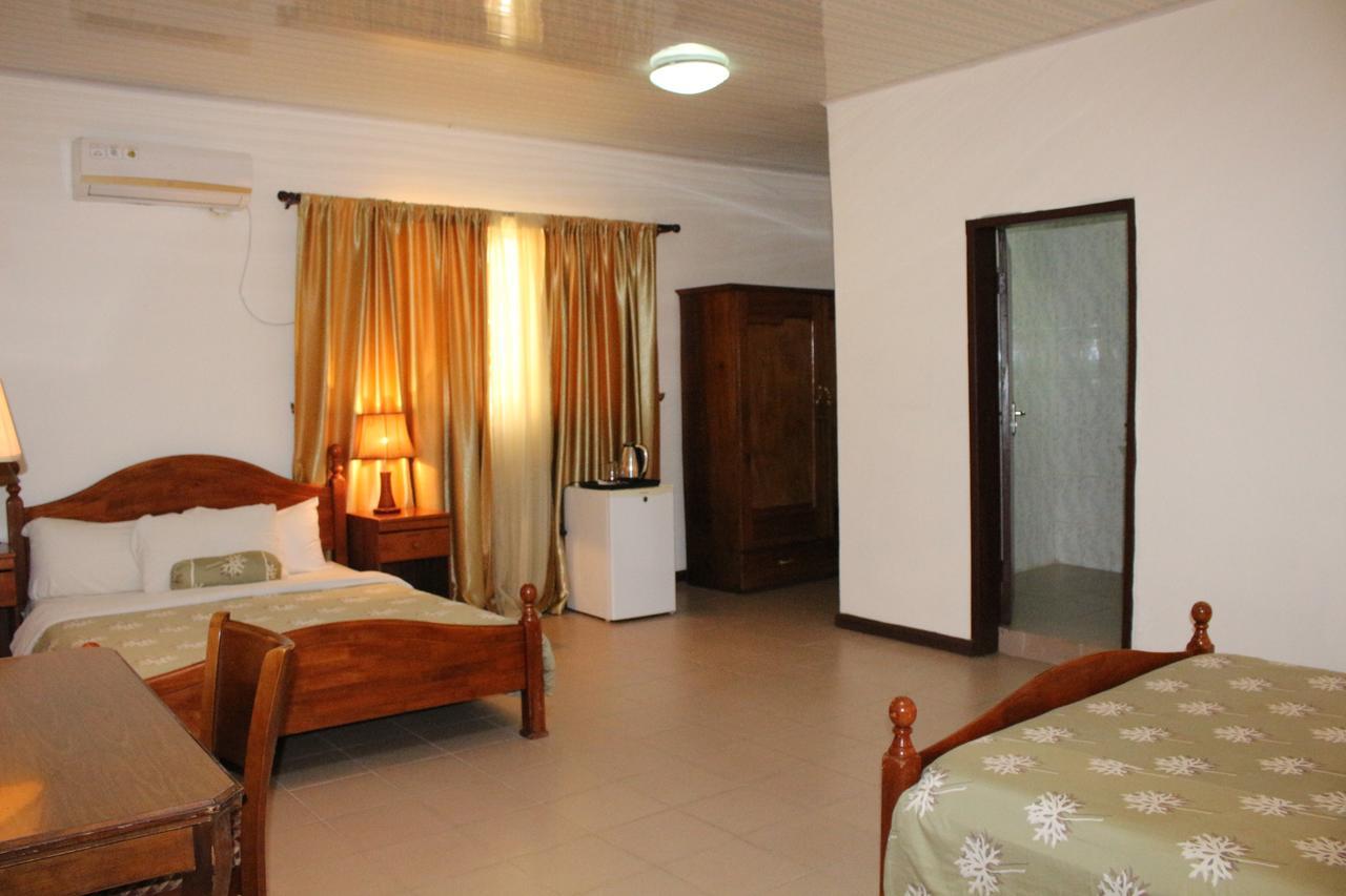 Embassy Suites Hotel مونروفيا المظهر الخارجي الصورة